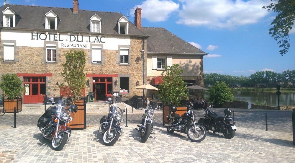 Hotel Restaurant Du Lac Combourg Exterior foto